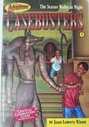 Joan Lowery Nixon - The Statue Walks at Night (Casebusters, Book 1) (used)