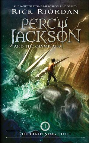 Rick Riordan - The Lightning Thief (Percy Jackson and the Olympians, Book 1) (Green Spine) (used)