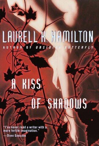 Laurell K. Hamilton - A Kiss of Shadows (Meredith Gentry, Book 1) (Hardcover) (used)