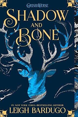 Leigh Bardugo - Shadow and Bone (The Shadow and Bone Trilogy, Book 1) (used)