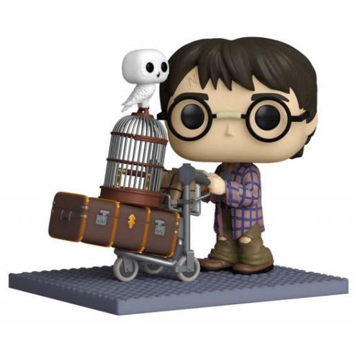 Pop! Harry Potter: Harry Potter Pushing Trolley [135] (used)
